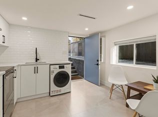 529X Dunbar St, Vancouver, BC V6N 1V3