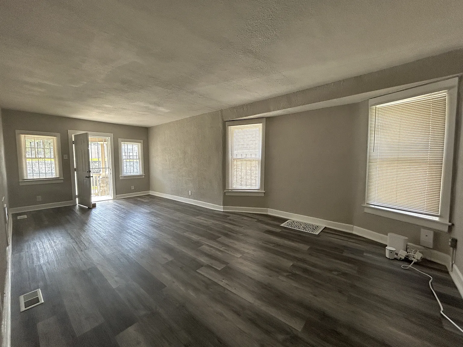 111 North Denver Avenue - A — Photo 2