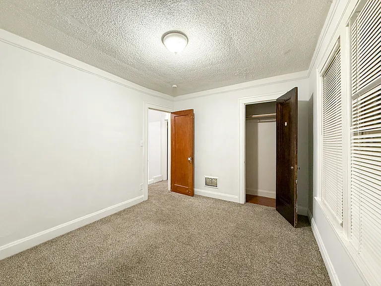 17214 Roselawn St #2 — Photo 22