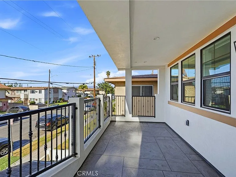 10538 La Reina Ave #4 — Photo 27