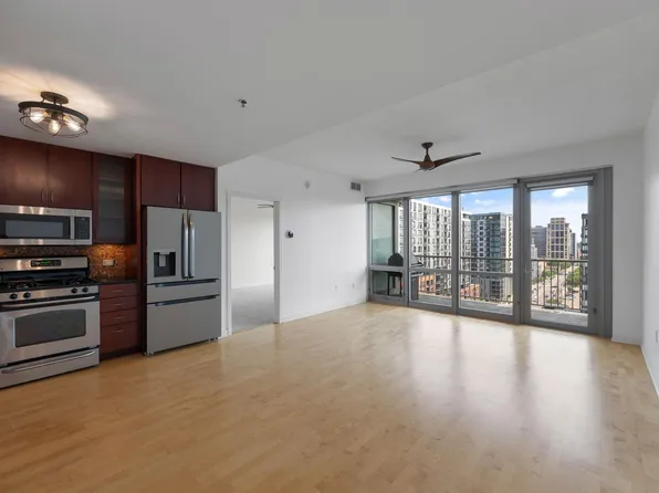 929 Portland Ave APT 1202, Minneapolis, MN 55404