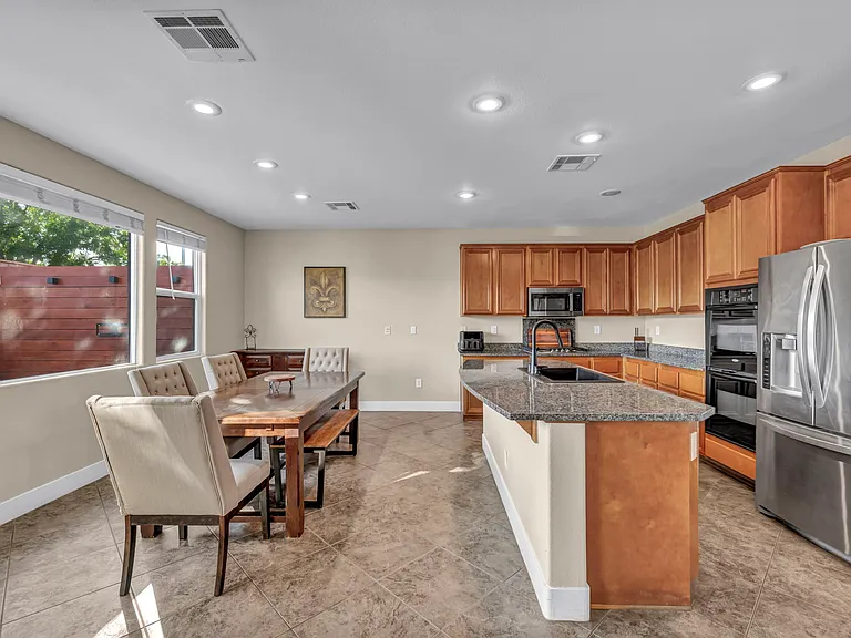 617 Apricot Rose Pl — Photo 3
