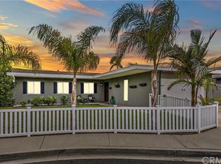3040 Harding Way, Costa Mesa, CA 92626