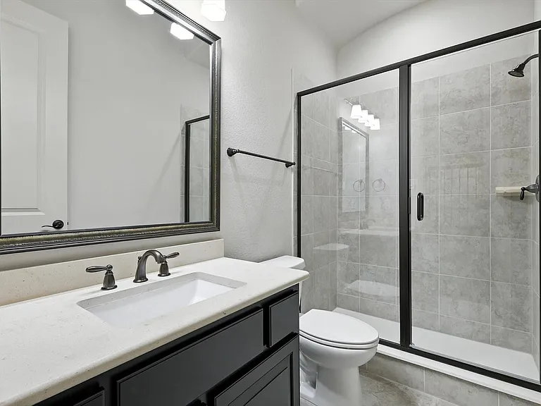 1621 Le Mans Ln — Photo 12
