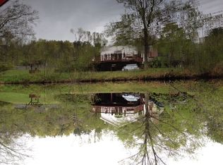 115 Batchelor St, Granby, MA 01033