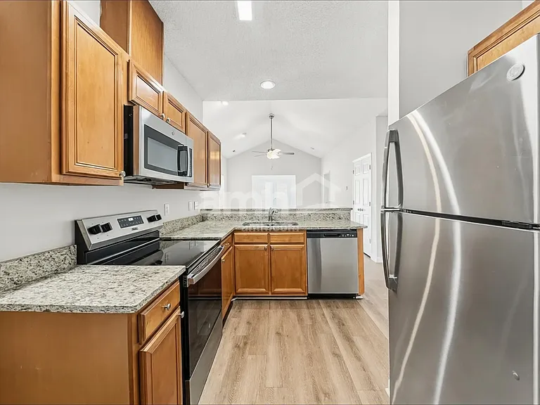 104 Cameron Way Cir — Photo 3