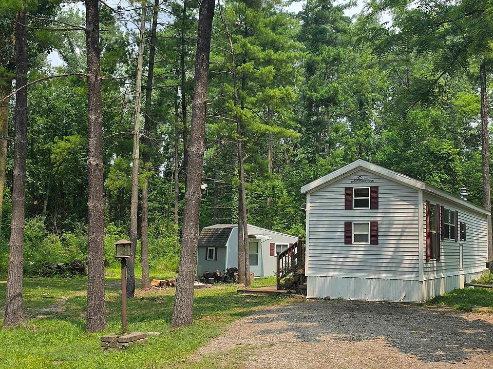 1st image of 60 Rolling Brook Trl