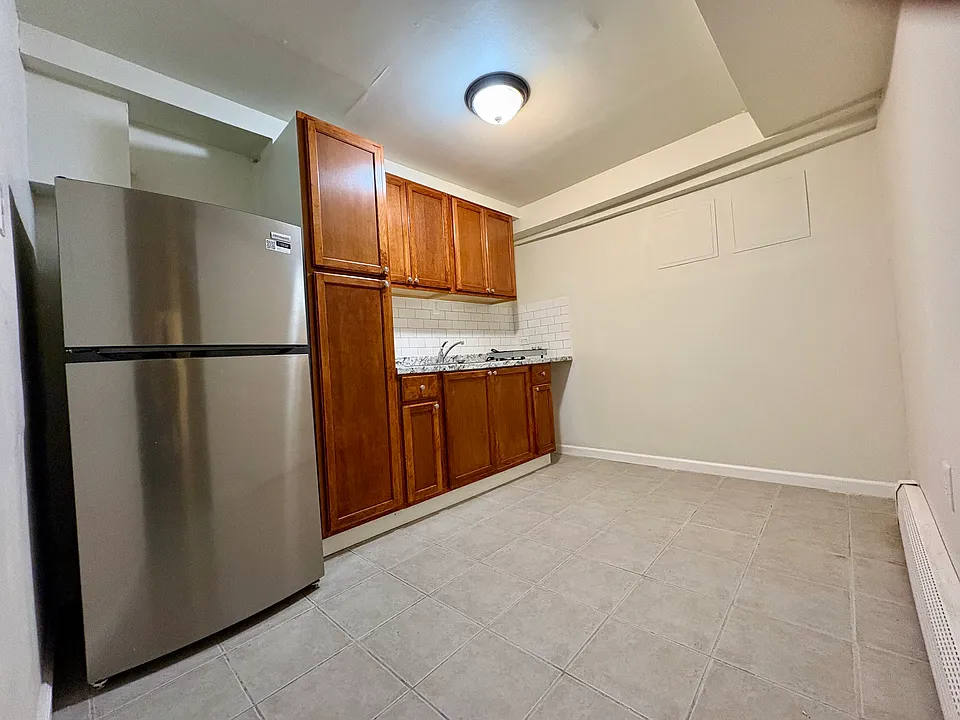 500 E 184th St #2
