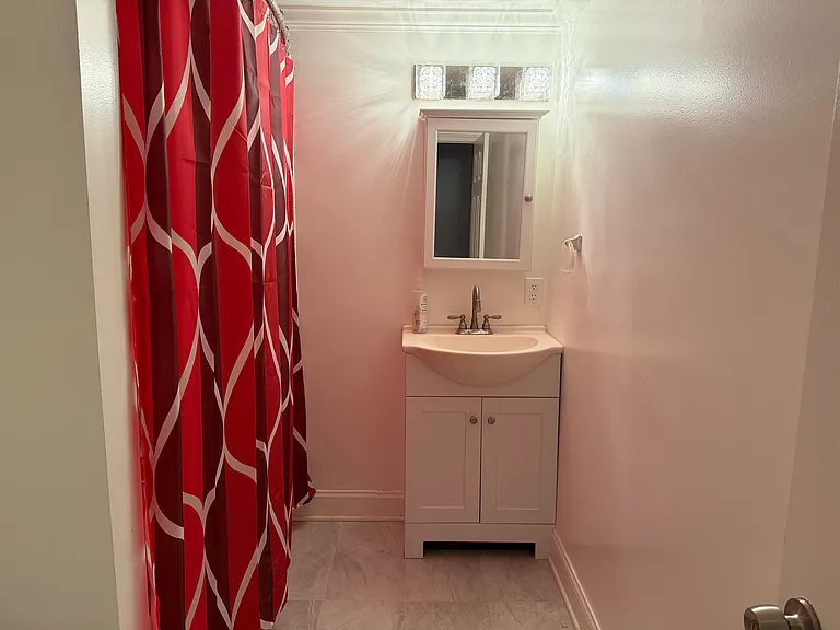 1736 Crestview Dr — Photo 22