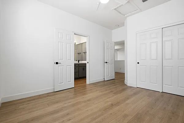 10333 E Acoma Dr — Photo 32