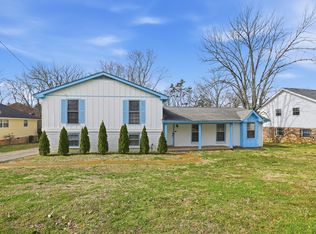 561 Castlegate Dr, Nashville, TN 37217