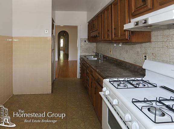 3rd image of 4844 N Hoyne Ave #1N