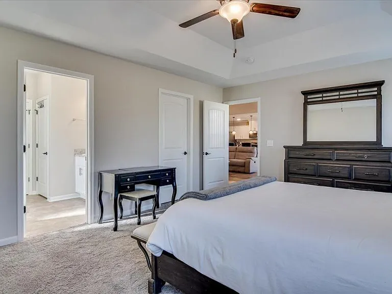 934 Mulford Loop — Photo 10