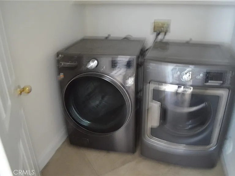 7480 Addison Rd — Photo 18