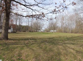 1018 & 1020 Cordoba, Weidman, MI
