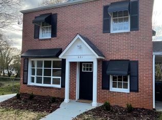 621 Denton Dr, Gainesville, GA 30501