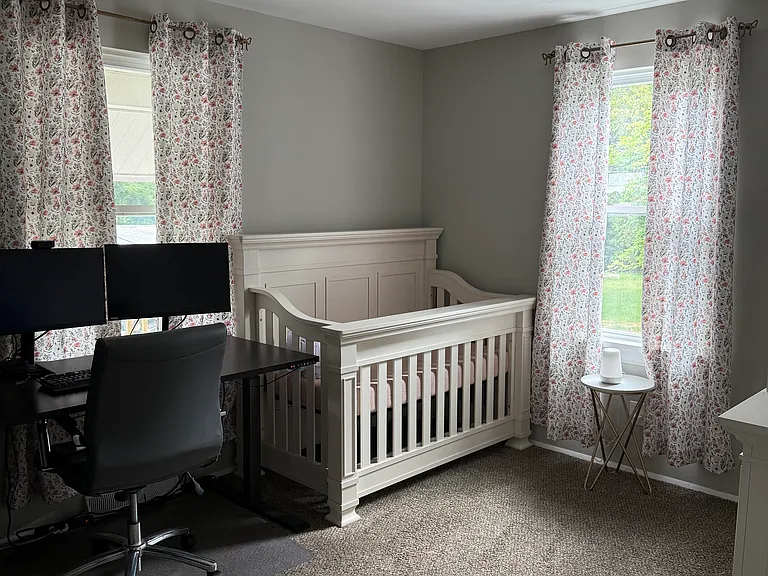 306 Court Dr — Photo 5