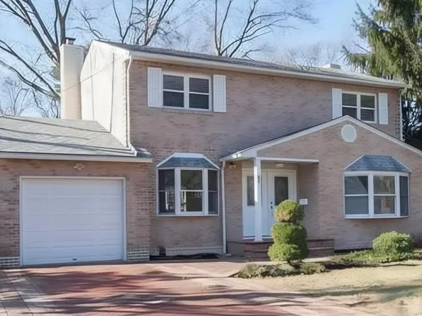 12 17th Avenue, Ronkonkoma, NY 11779