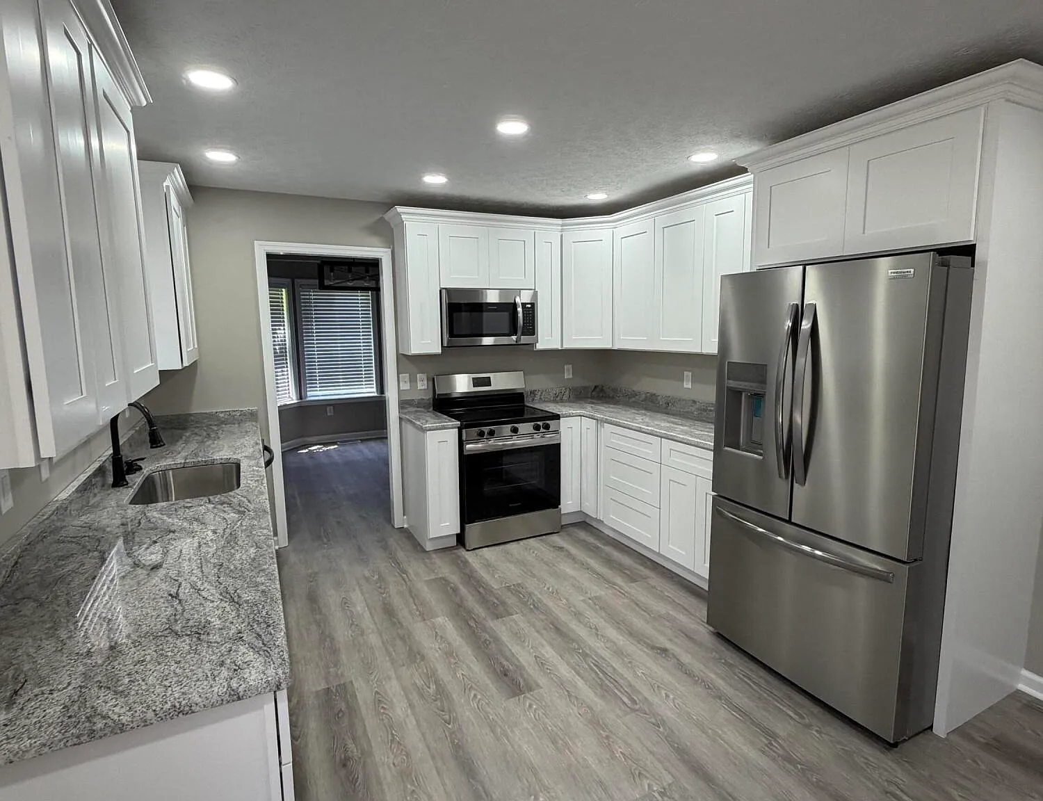 3 bed, 2.0 bath, 1614 sqft, $1,850 — Photo 4