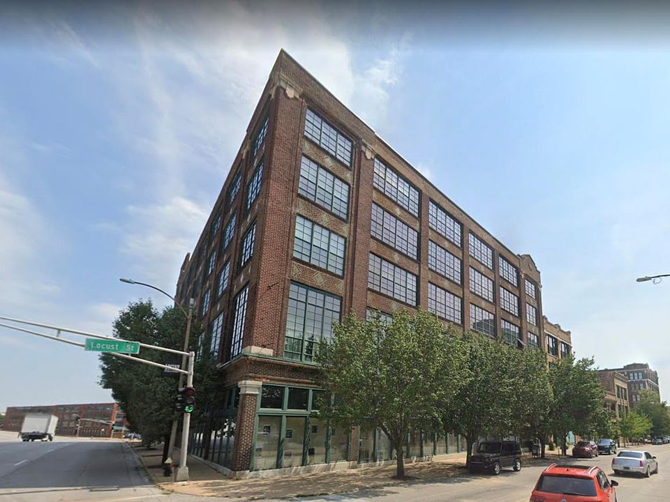 1st image of 2323 Locust Ave #409