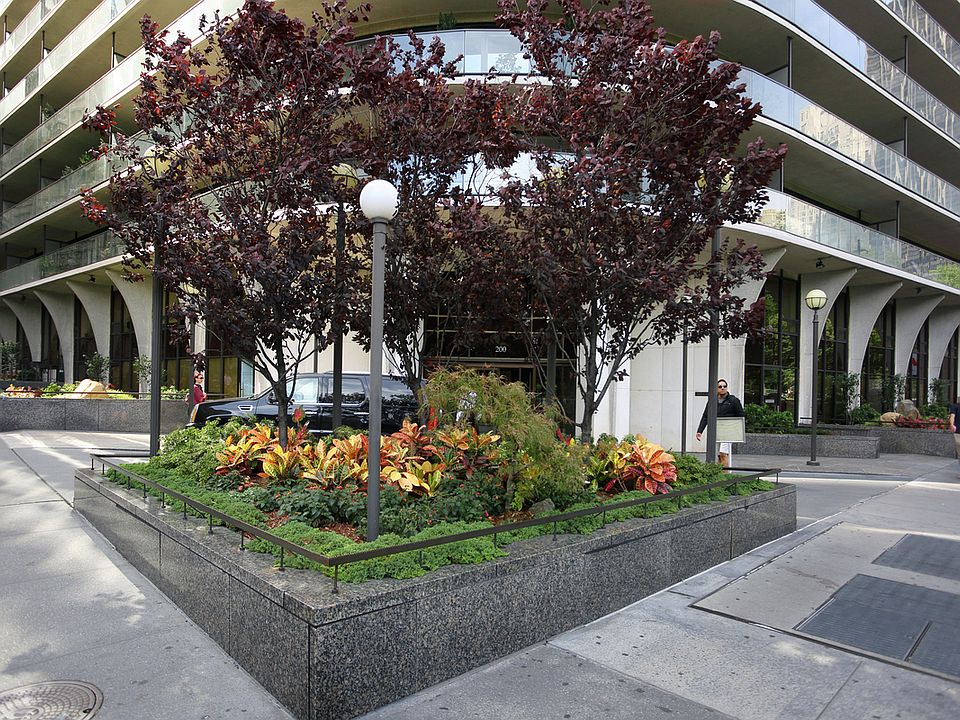 1st image of 200 Central Park S #18JJ