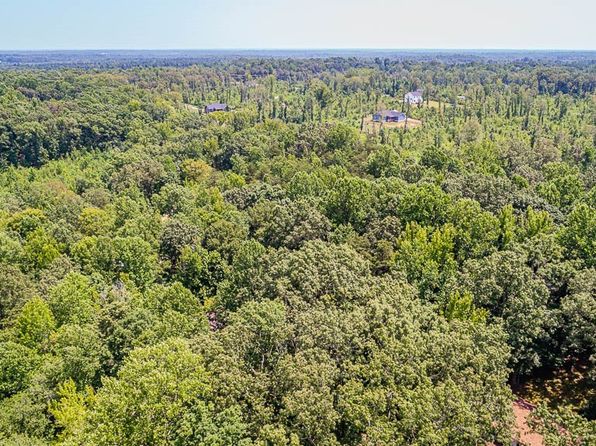 1 Chimney Springs Dr, Goochland, VA 23063