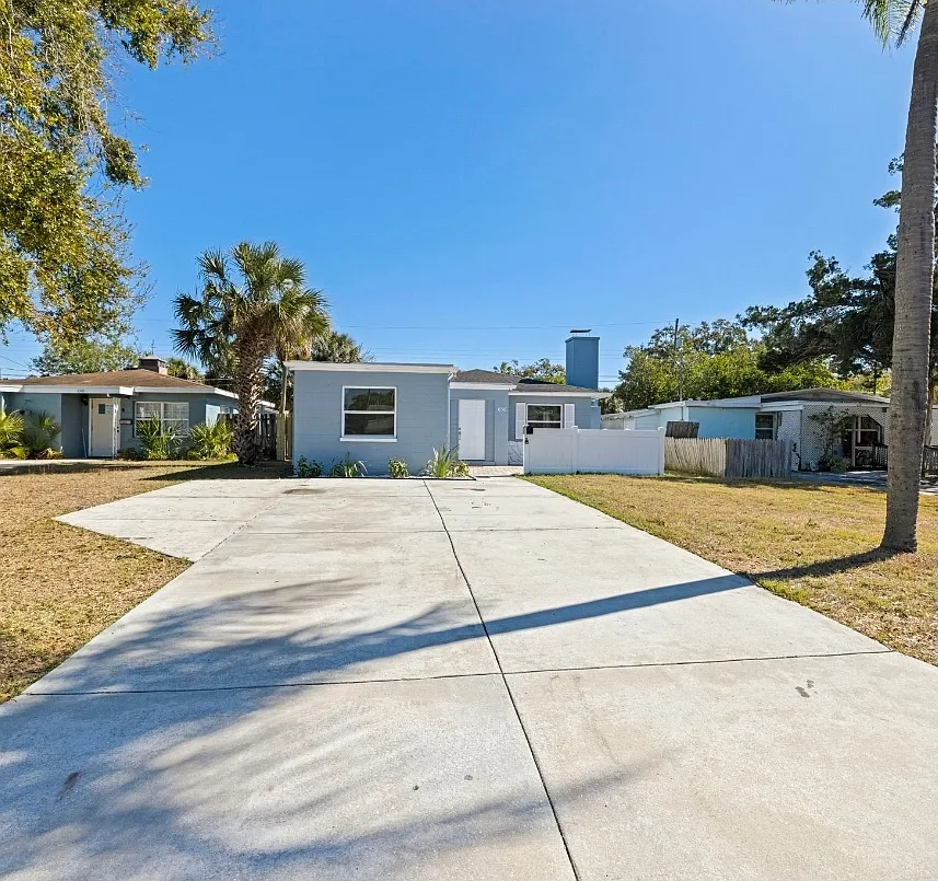 3 bed, 1236 sqft, $3,600 — Photo 1