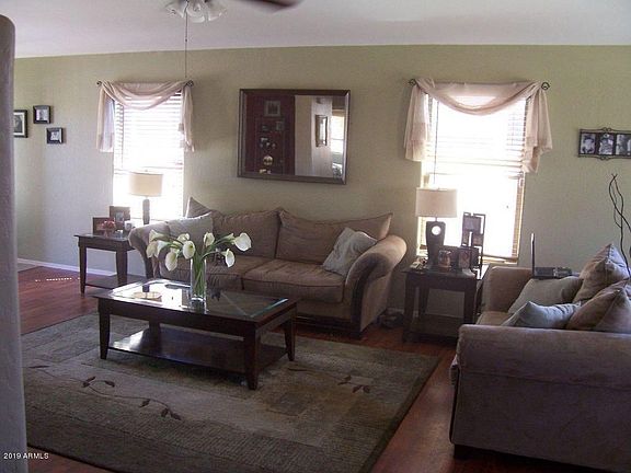 Crown King Family Room 2