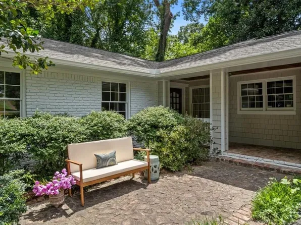 465 Forest Hills Dr, Sandy Springs, GA 30342