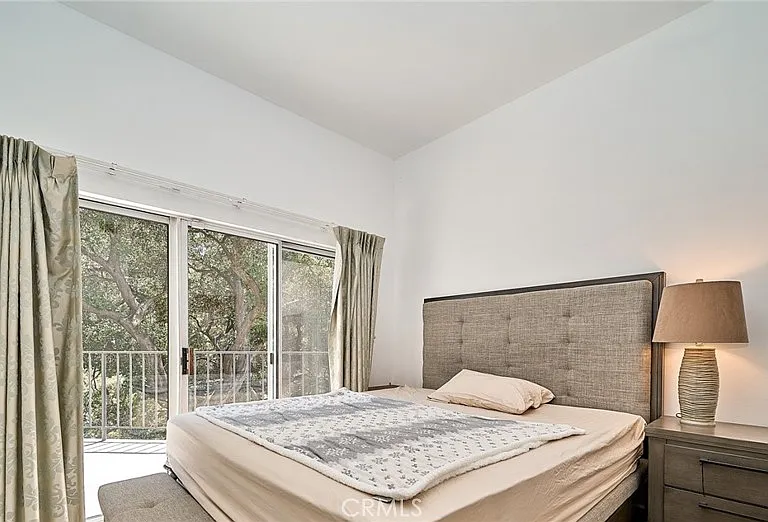 1089 Village Dr — Photo 18