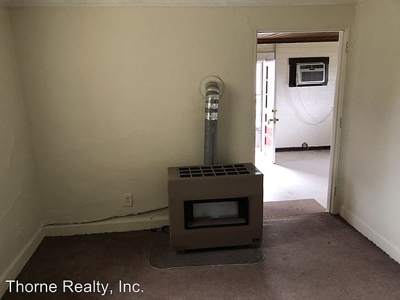 4th image of 4124 Sunset Ave