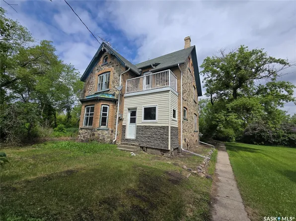 934 MAIN Street, Broadview, SK S0G 0K0