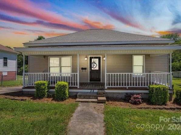 24 2nd St, Cramerton, NC 28032