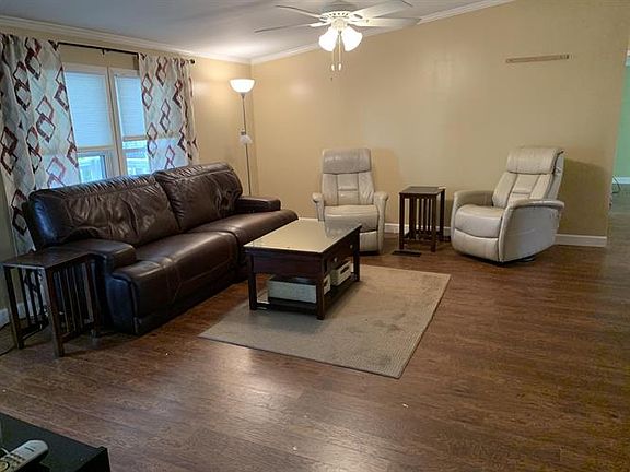 3rd image of 68 Southwood Dr