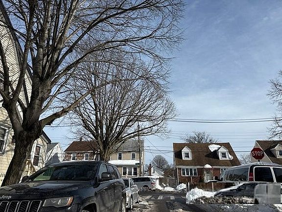 5th image of 179-44 143rd Rd