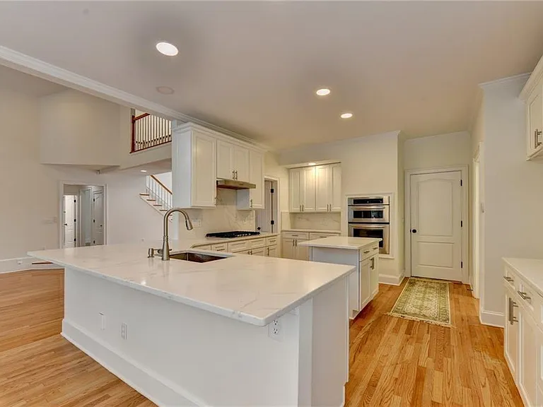 10645 Honey Brook Cir — Photo 14