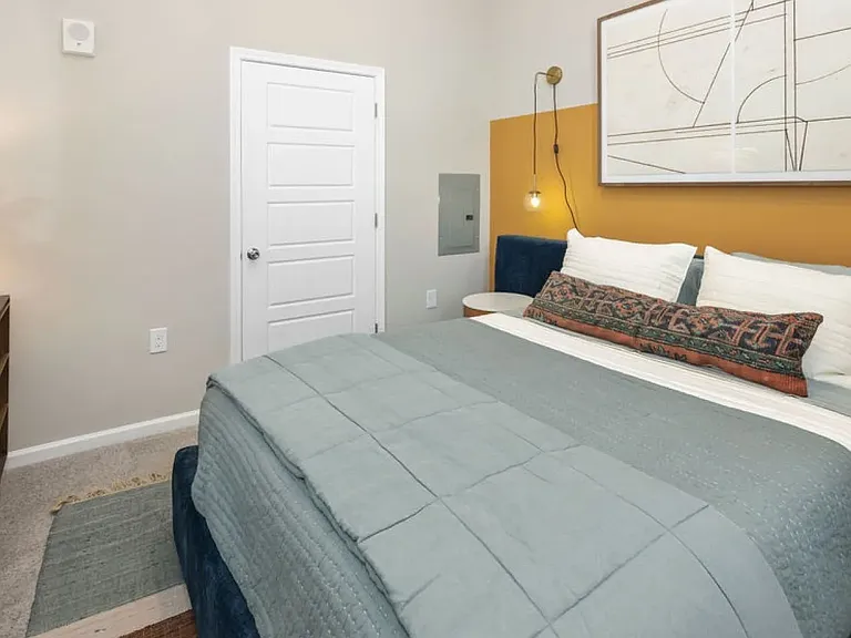 1001 Tyvola — Photo 11