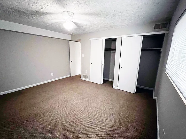 525 Lowell Ave — Photo 10