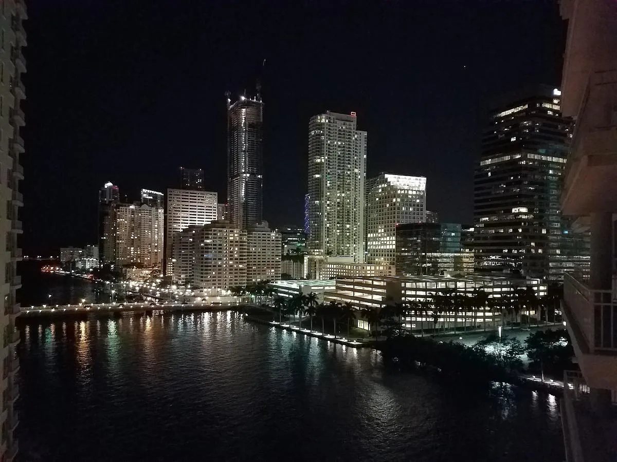 1 bed, 1.5 bath, 880 sqft, $3,000 — Photo 3