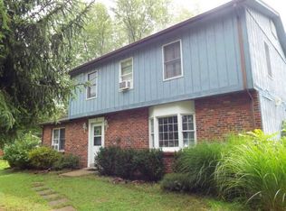 340 Ridge Rd, Zelienople, PA 16063