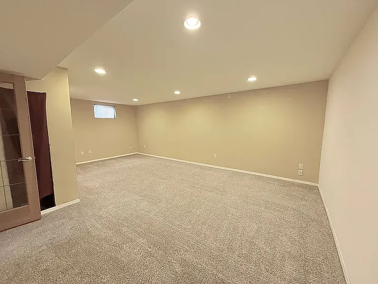 1214 Butler Ave — Photo 4