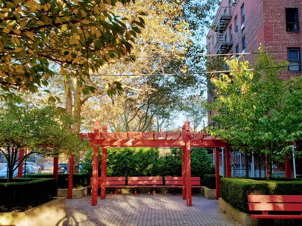 2547 West Second Street image 4 of 12