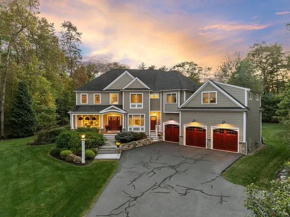 2 Jackson Dr, Acton, MA 01720
