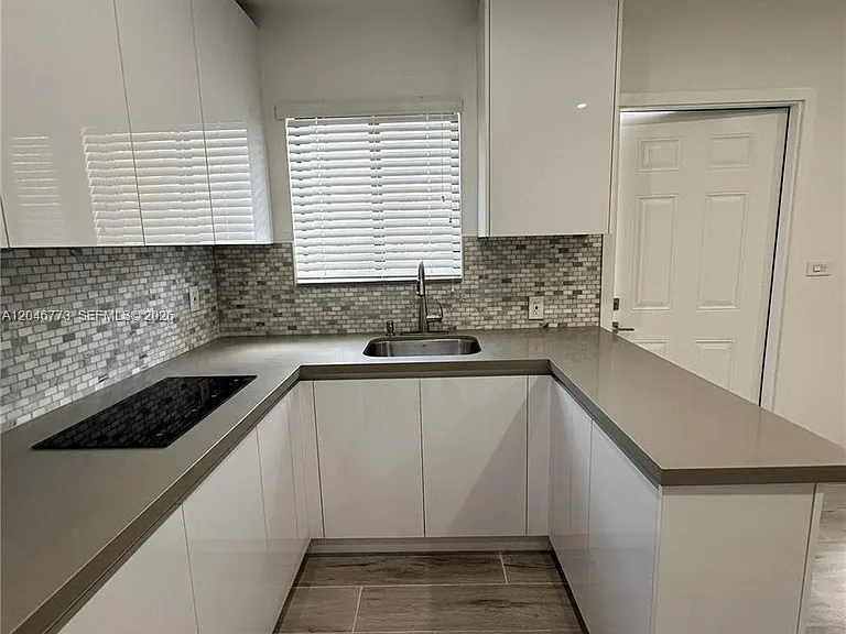 551 SW 57th Ave #2 — Photo 6