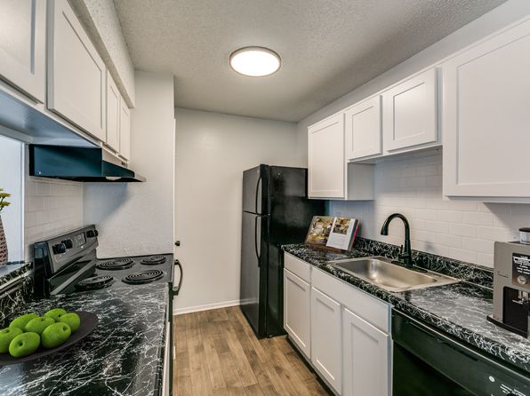 1400 H G Mosley Pkwy #401