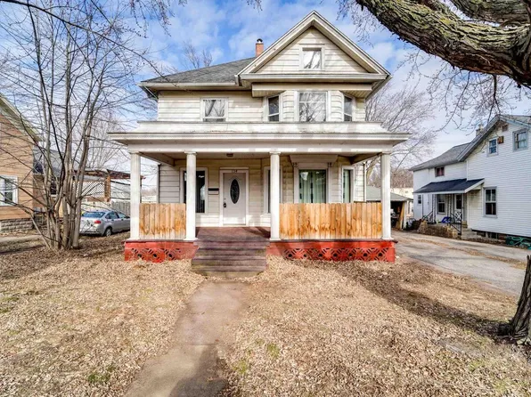 134 West Main STREET, Reedsburg, WI 53959