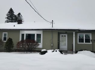 7 Valley View Rd, Amsterdam, NY 12010