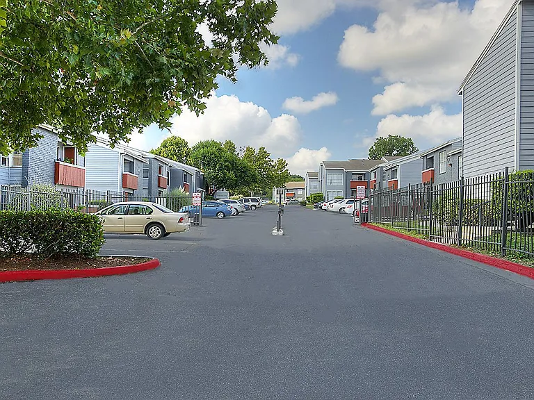 Windbury Apartments — Photo 32
