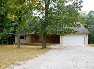2822 Gilletts Lake Rd, Jackson, MI 49201
