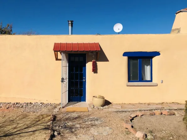 10A Los Amigos, Espanola, NM 87532